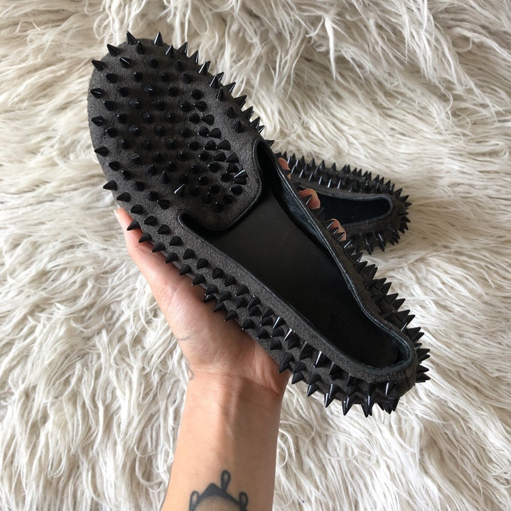 UNIF HELLRAISERS SZ 6 BLACK SUEDE